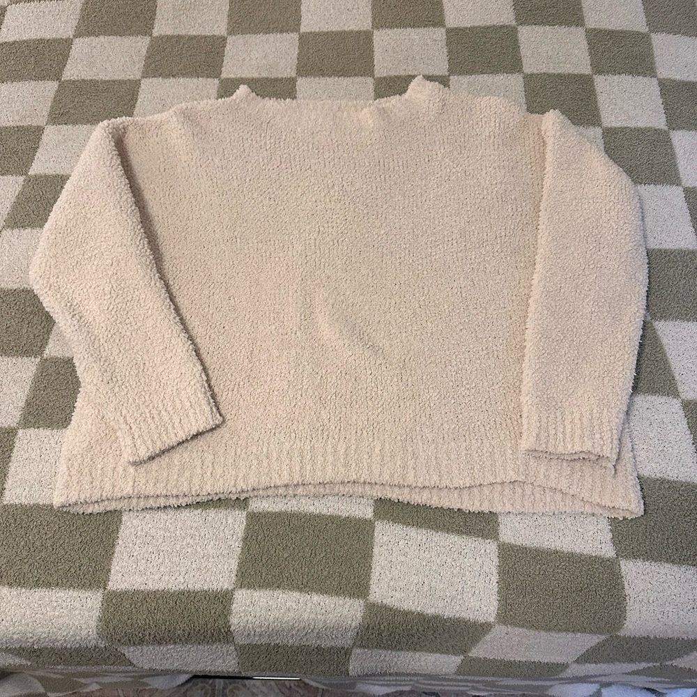 Dress Forum Soft Cream Sweater